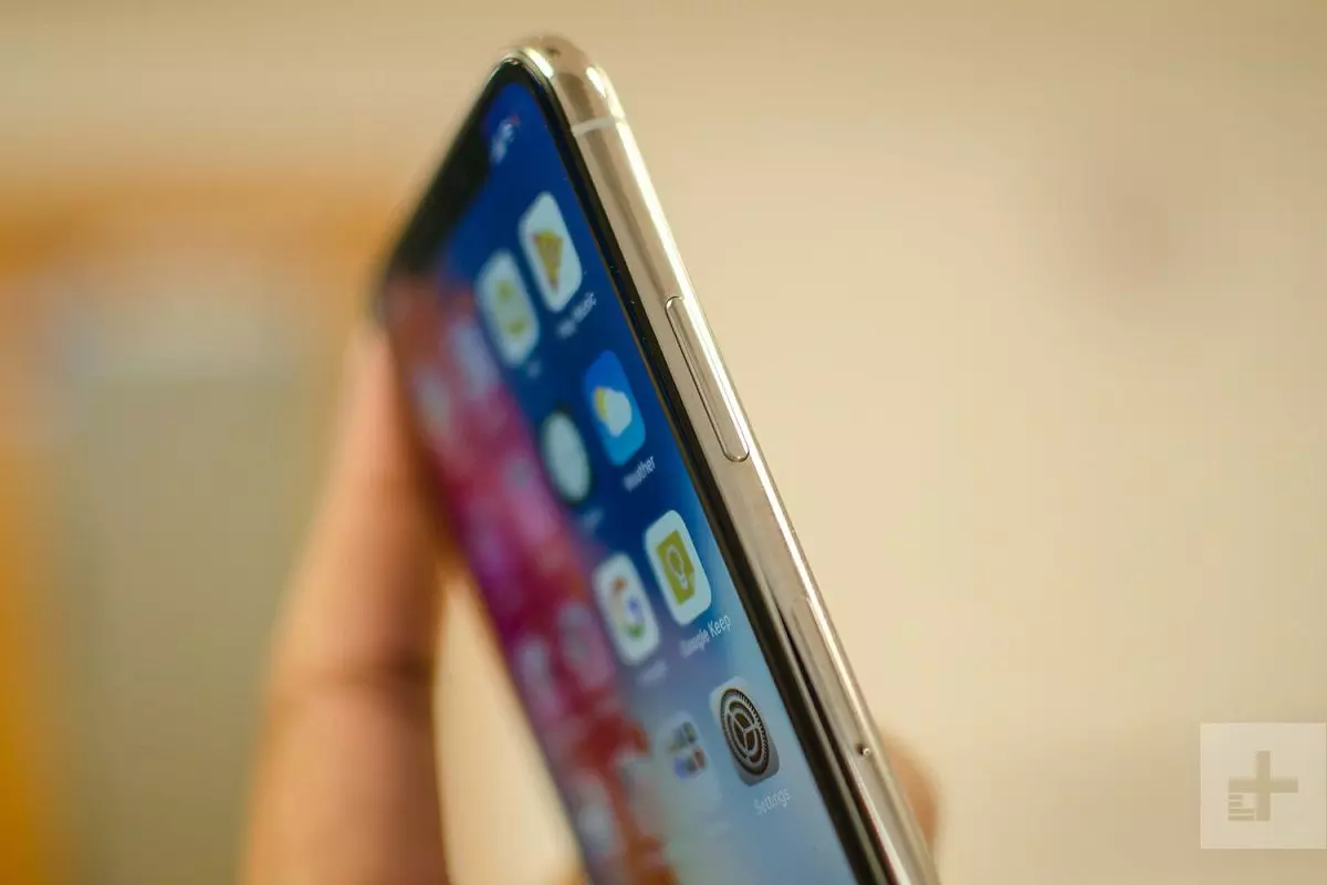Сборщик смартфонов Apple сообщил о снижении прибыли на 39% из-за дефицита компонентов для iPhone X