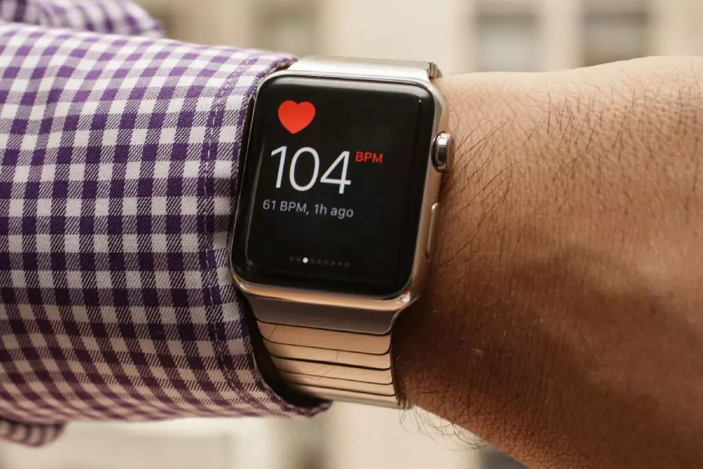Apple Watch могут получить функцию ЭКГ