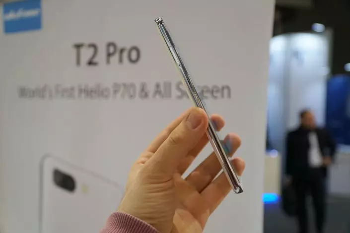 Ulefone T2 Pro с чипсетом с Helio P70 и встроенным в дисплей сканером отпечатков пальцев показали на MWC 2018