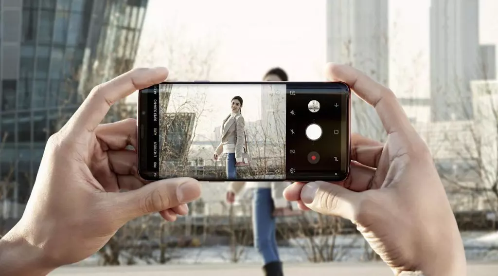 Samsung Galaxy S9+ занял лидирующую позицию в рейтинге DxOMark