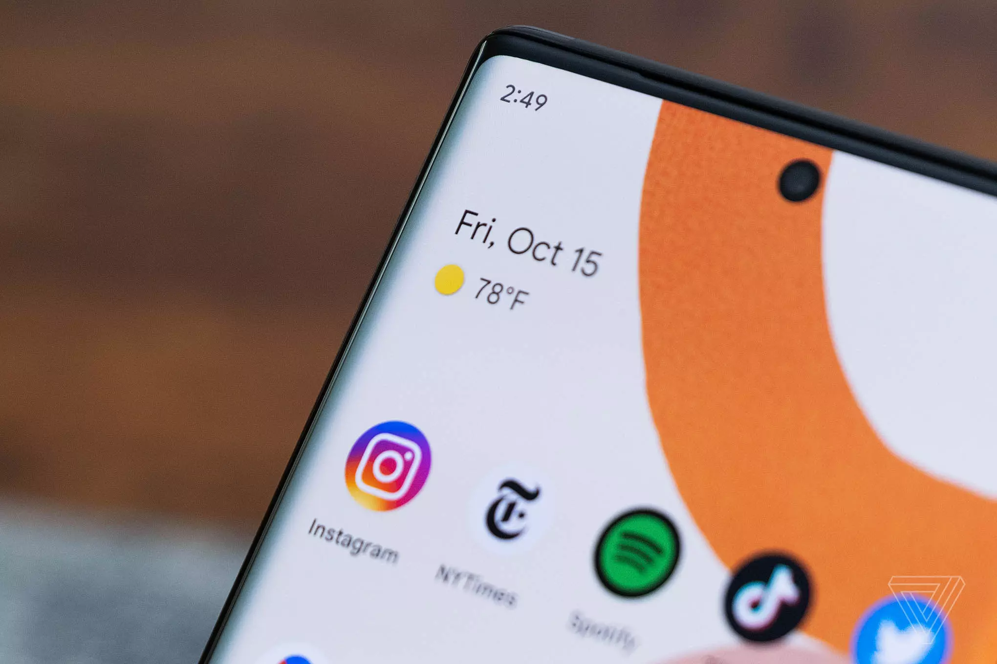 Google представила смартфоны Pixel 6 и Pixel 6 Pro с новым дизайном и улучшенной камерой